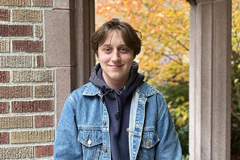 Jasper Geldenbott headshot