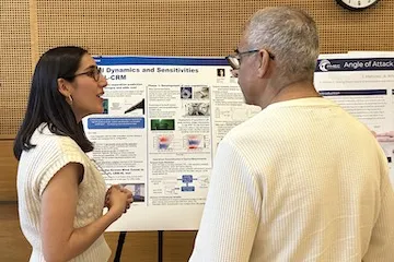 Juanita Osorio Tovar presenting her poster